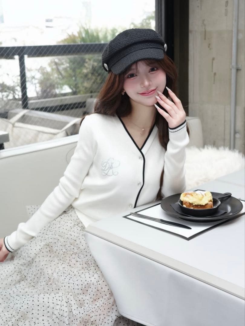 新品・未開封♡Darich♡ バイカラーシグネチャーDRニットカーディガンWHT