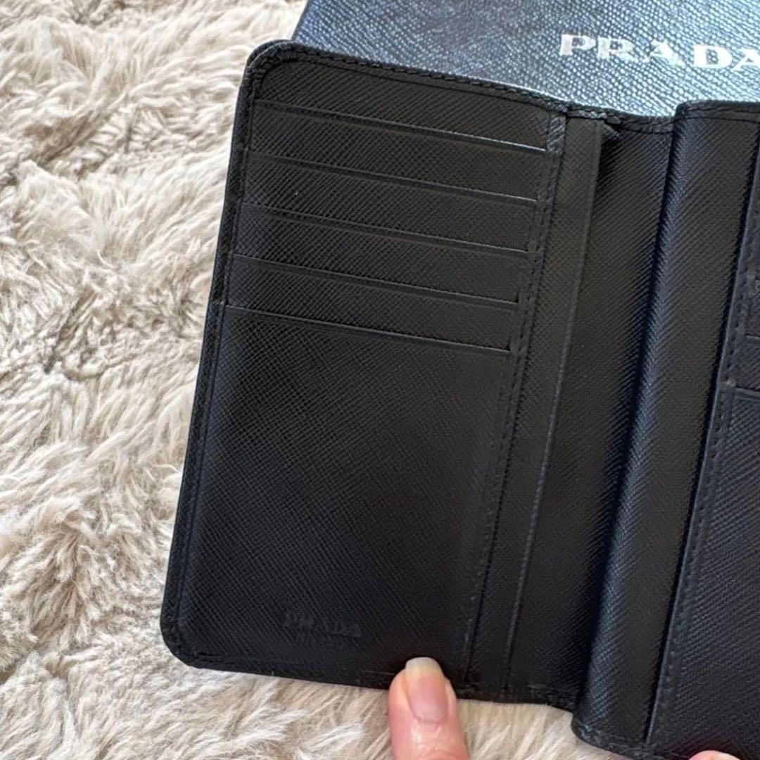 PRADA プラダ サフィアーノレザー 黒 二つ折財布 L字ファスナー