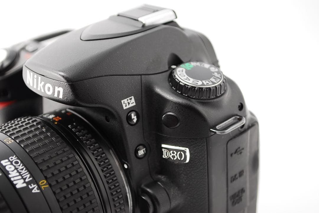 色鮮やかなCCDセンサー✨Nikon D80✨デジタル一眼レフカメラ
