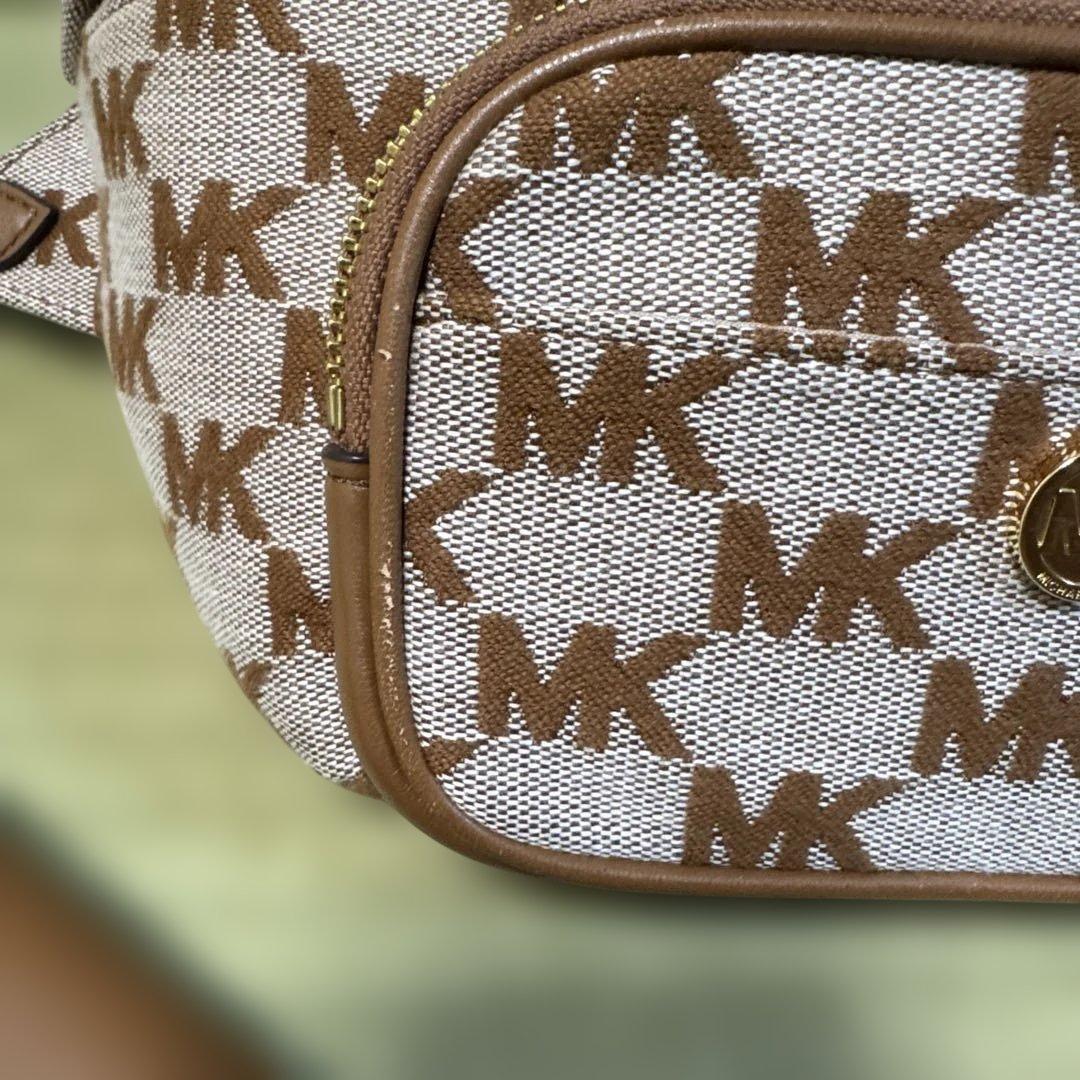 MICHAELKORS/ボディバッグ/MKモノグラム！