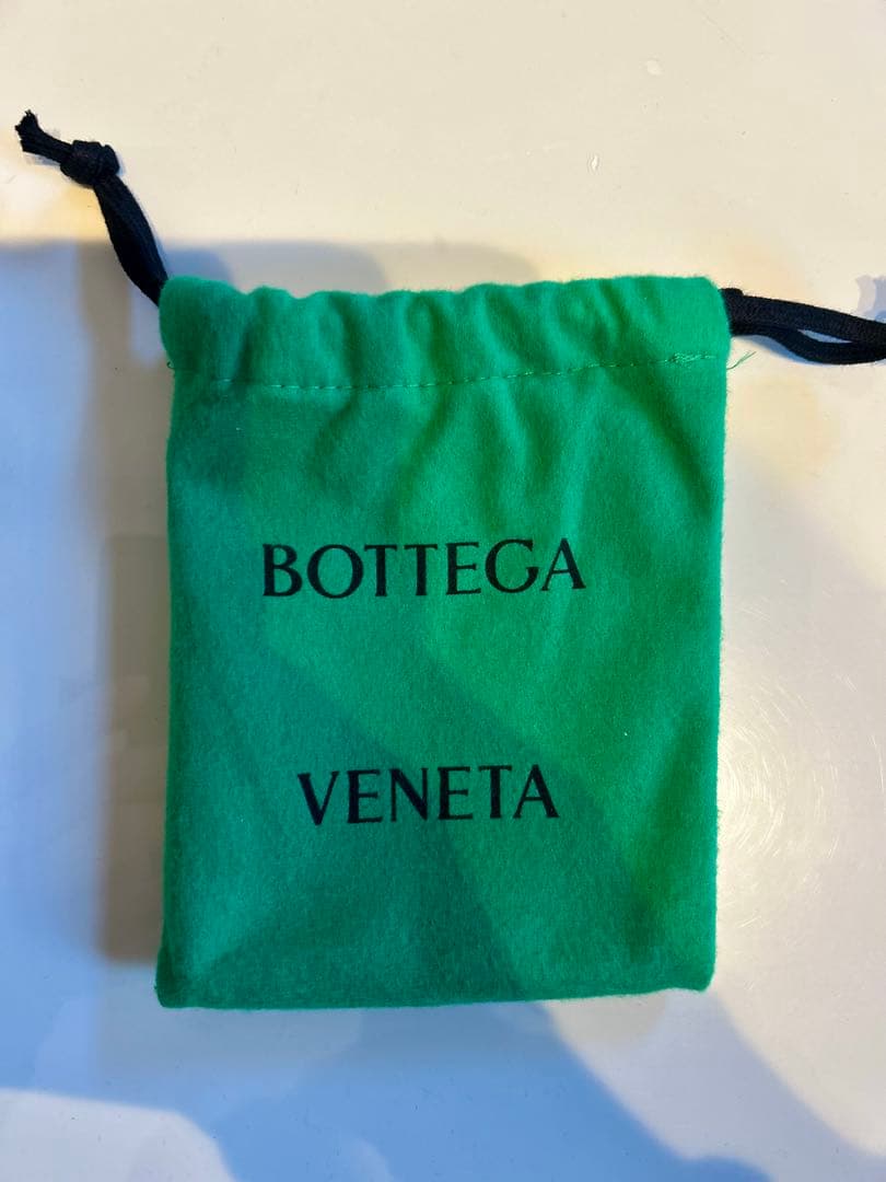 BOTTEGA VENETA ボッテガヴェネタ カセット ベージュ 二つ折り財布