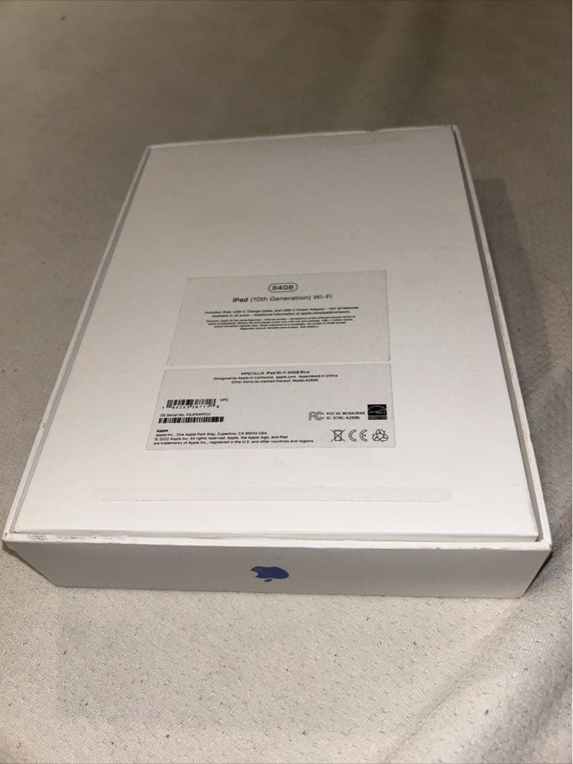 や*ん様 Apple iPad 第10世代 10.9インチ 64GB シルバー本