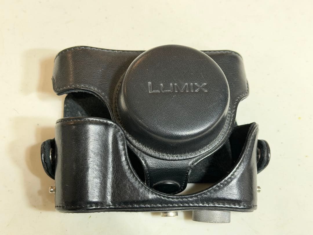 LUMIX DMC-LX3【防湿庫保管】革ケース・ワイコン予備バッテリー付