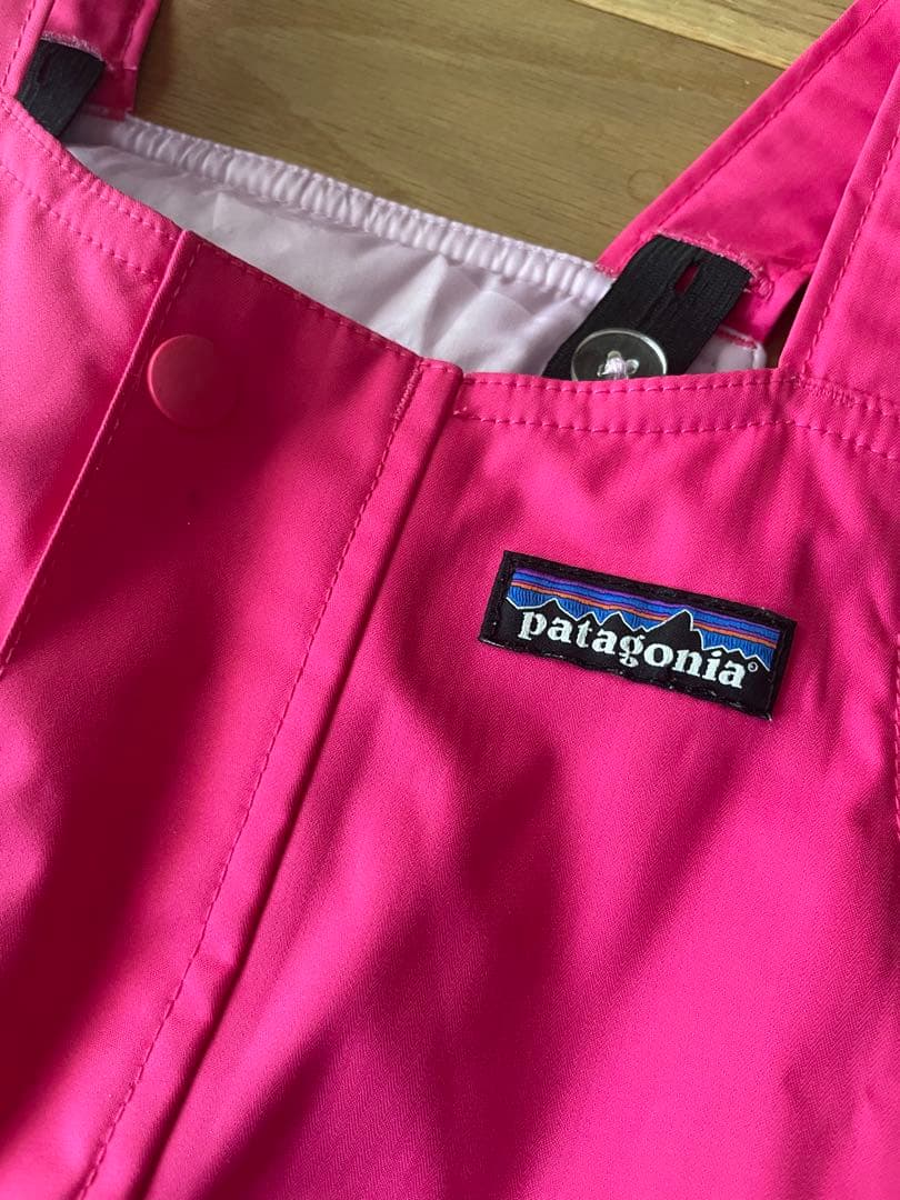 patagonia ４Ｔ　子供用 スキーウエア　ビブパンツ パタゴニア パンツ