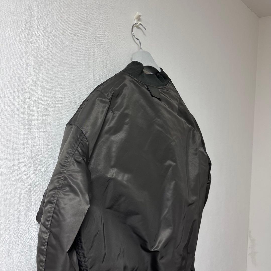 UNIQLO +J ハイブリッドダウンオーバーサイズMA-1ブルゾン GRAY
