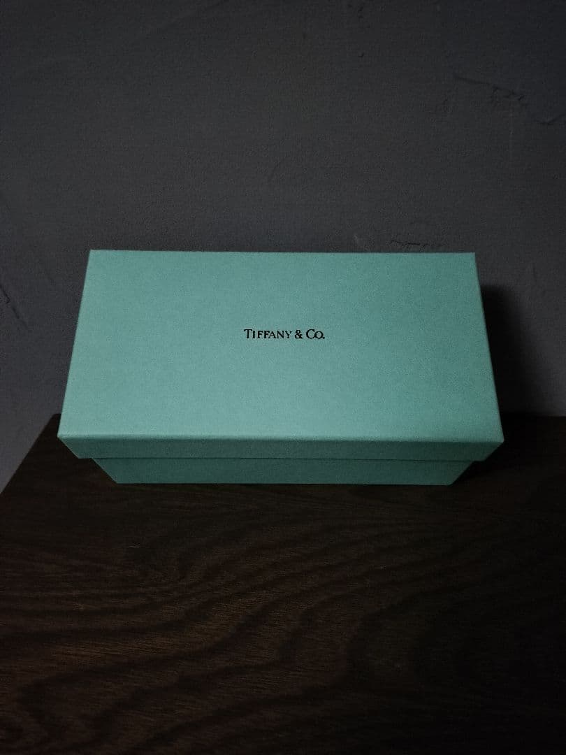 Tiffany　 箱、レンズ拭き布（未使用）　取説あり。