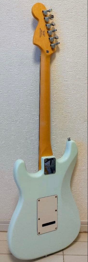 Squier Affinity Stratocaster おしゃれ 黄緑