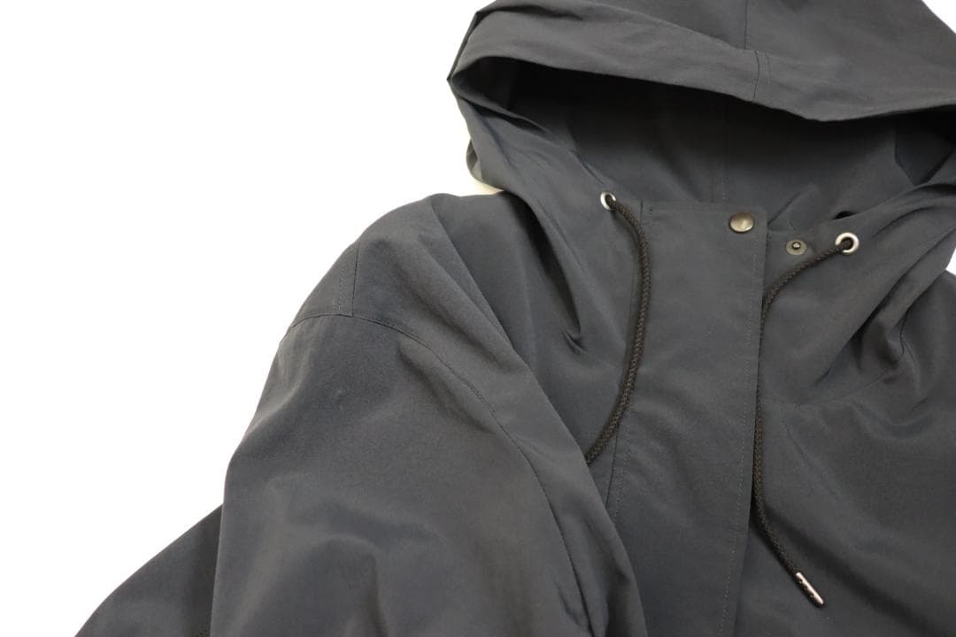 theory luxe 軽量 ナイロン コート LUCCA LORENA 紺