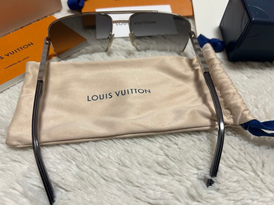 LOUIS VUITTON サングラス　ZO259U アティテュード