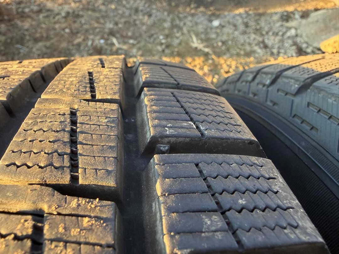 ミゾ多　PIRELLI ICE ASIMMETRICO 225/60R18 ②