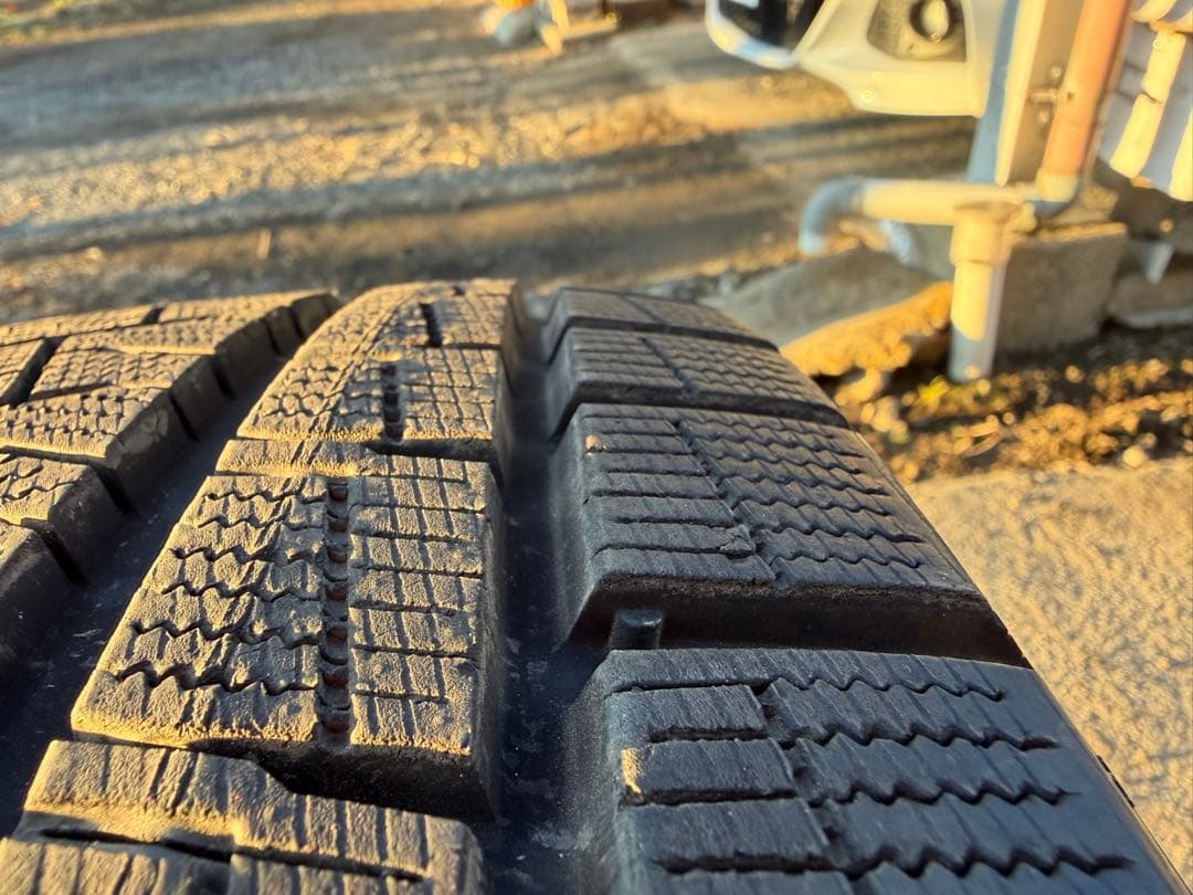 ミゾ多　PIRELLI ICE ASIMMETRICO 225/60R18 ②