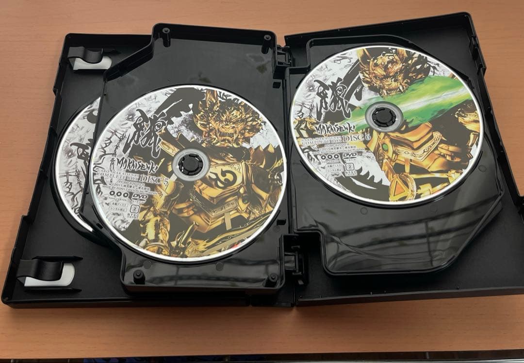 【美品】牙狼 GARO MAKAISENKI COMPLETE BOX DVD