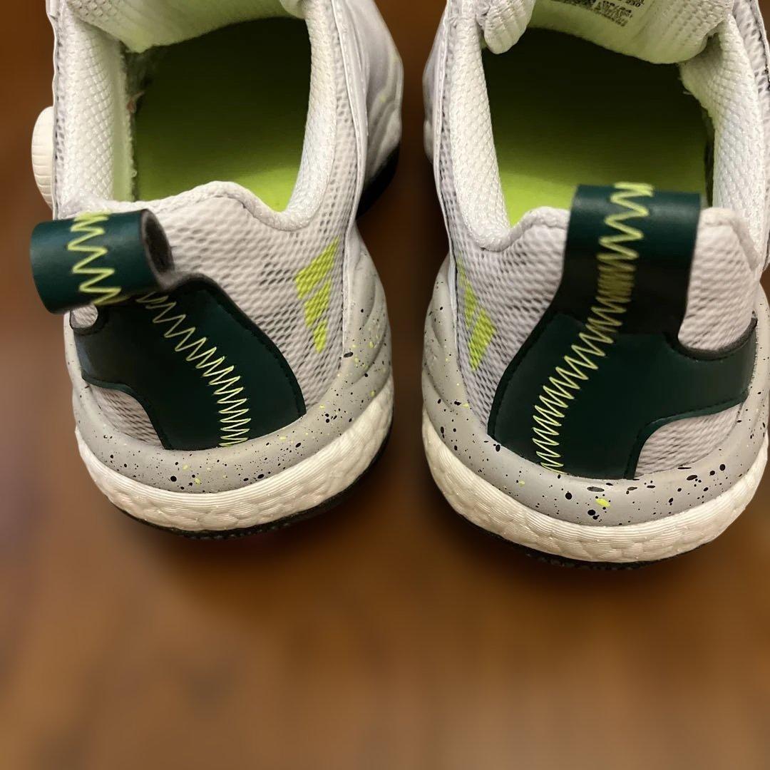お値下げ中　美品　adidas BOOST ゴルフシューズ 女性用 ホワイト