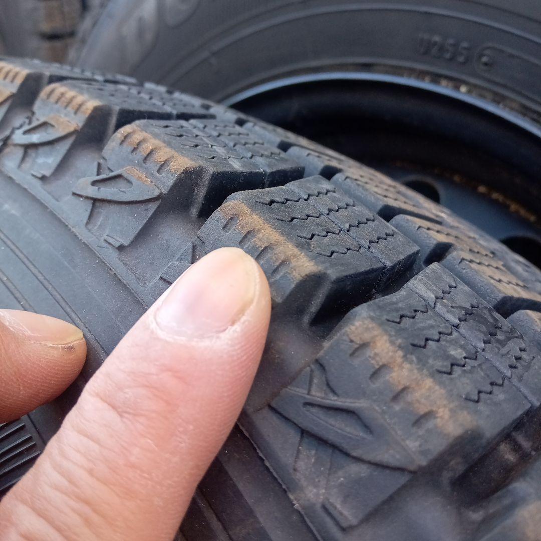 195/80R15 スタッドレスタイヤ 4本セット