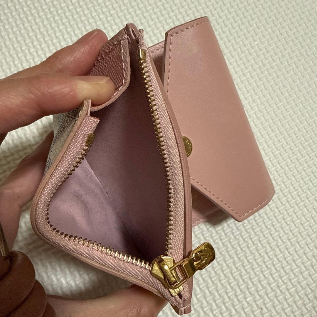 ルイヴィトン　Louis vuitton ダミエアズールキャンバス　財布