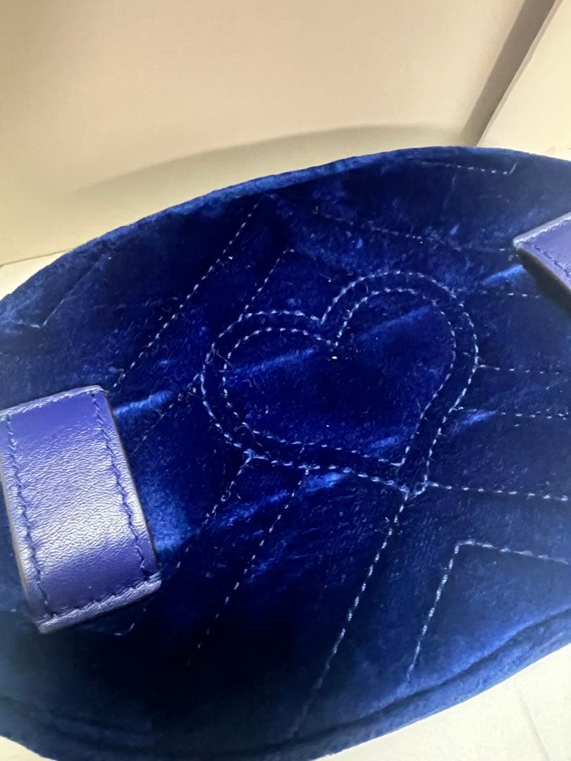 【今週までの出品】GUCCI ブルー キルティング ボディバッグ 正規品