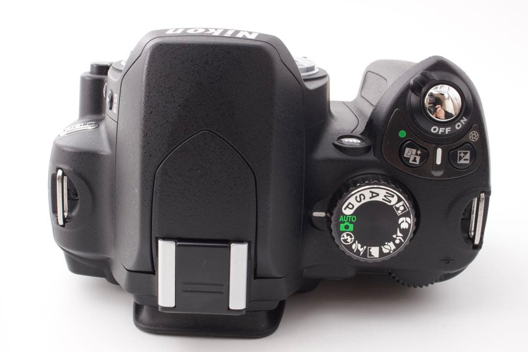 極美品✨Nikon D60 レンズキット　スマホ転送　手ぶれ補正 CCDセンサー