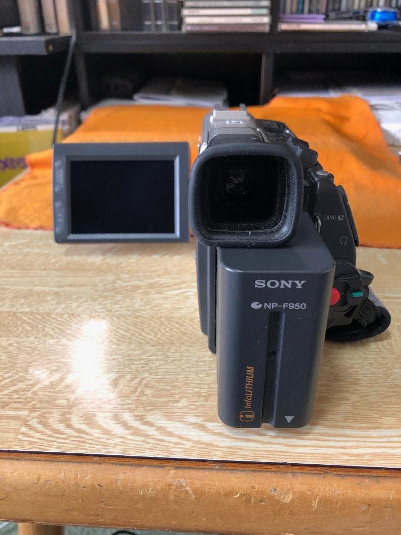 ビデオカメラ SONY DCR-TRV8 MiniDV