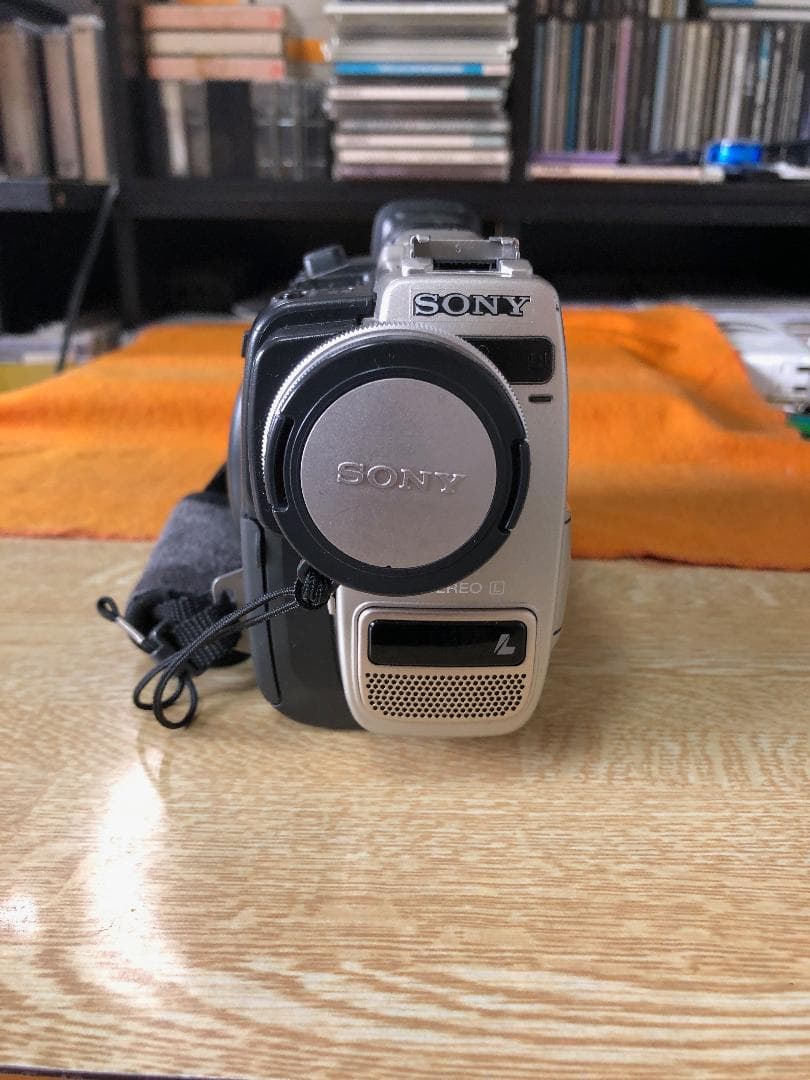 ビデオカメラ SONY DCR-TRV8 MiniDV