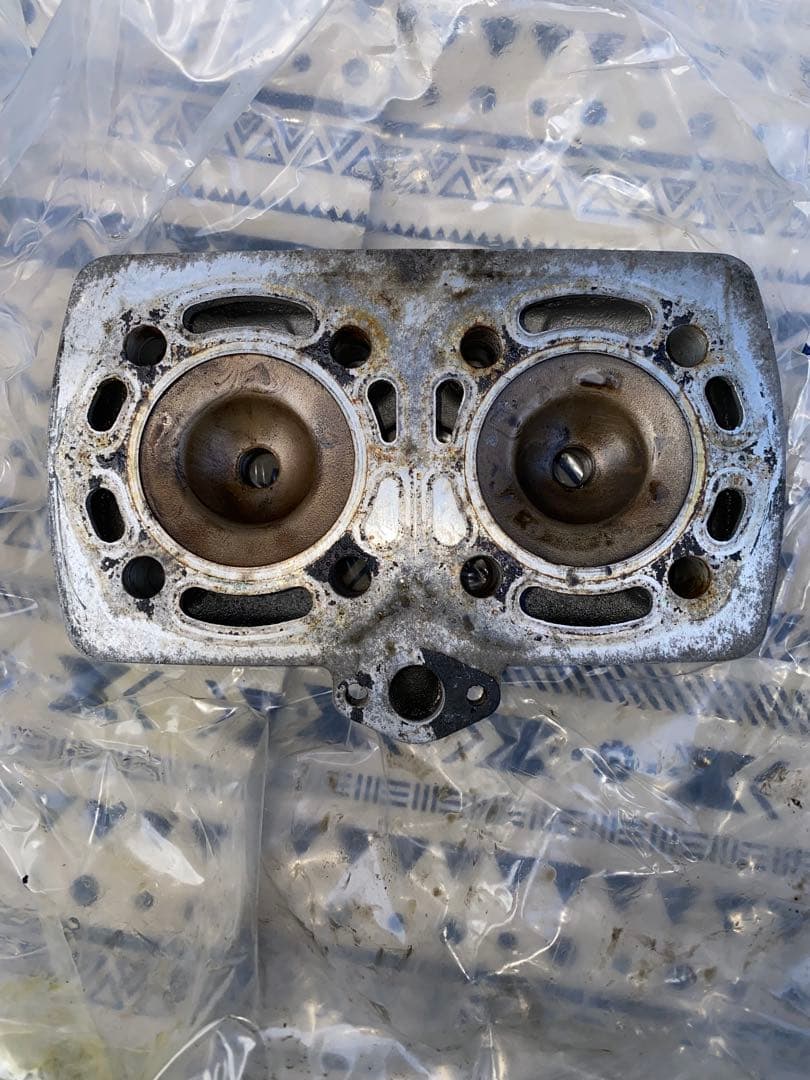YAMAHA RZ350 純正　ヘッドカバー　シリンダー　実働外し