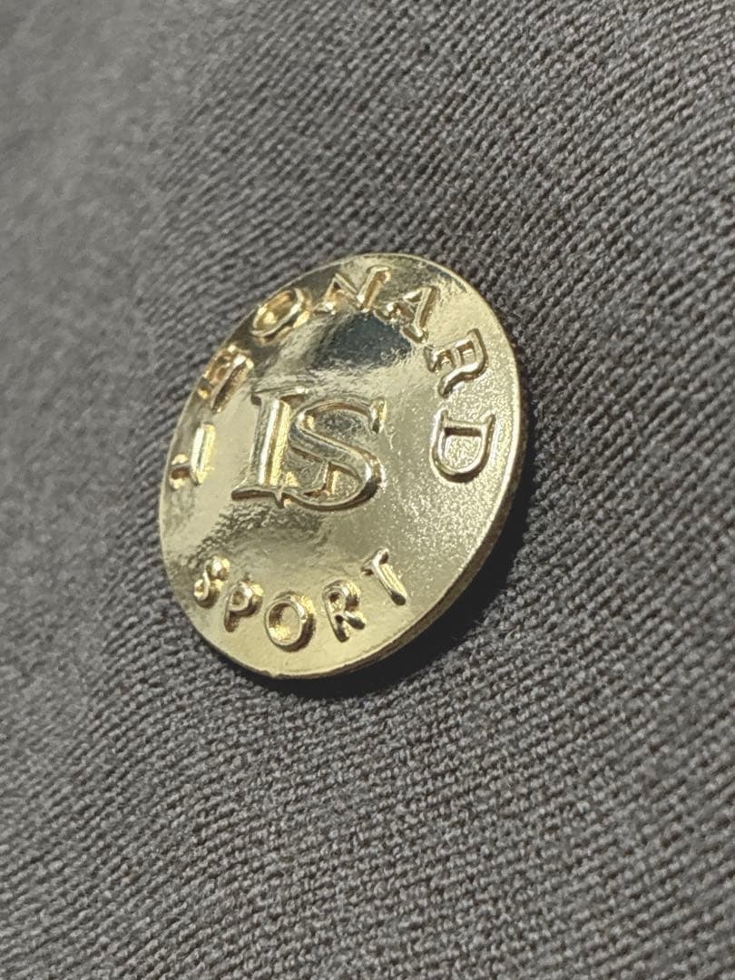 極美品 レオナール 日本製 Lサイズ ジャケット 金ボタン 豹柄 ブラウン