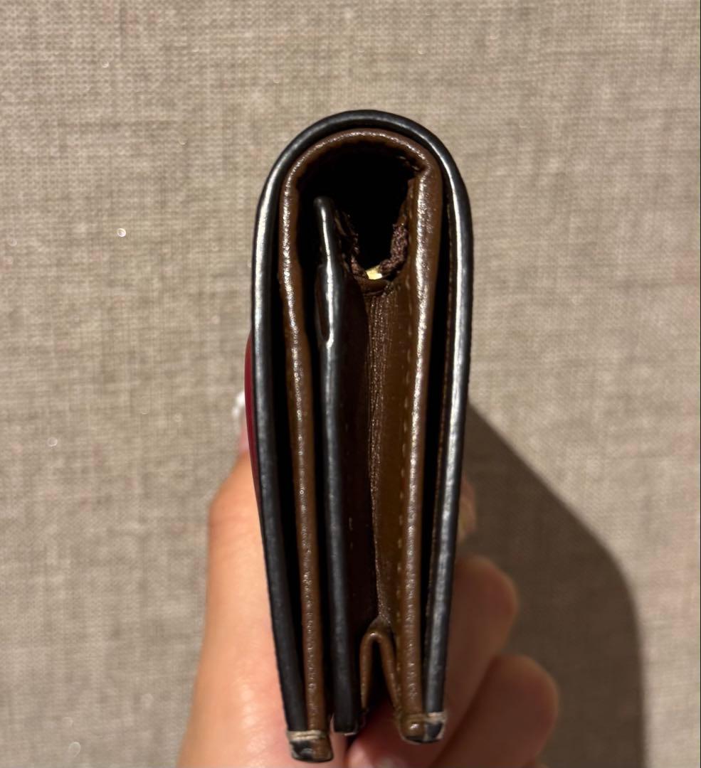 【最終値下げ】 美品GUCCI 二つ折り財布