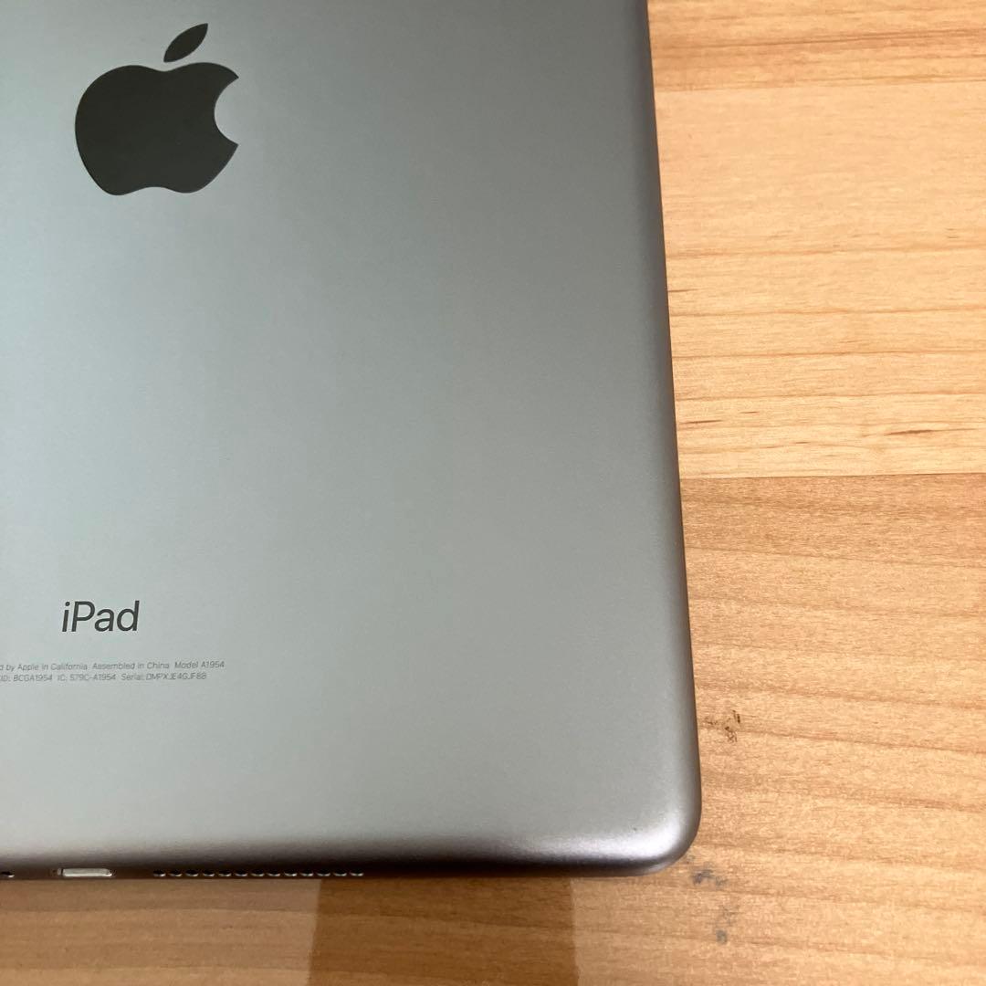 【美品】iPad 第6世代 32GB Wi-Fi+Cellular 動作確認済み