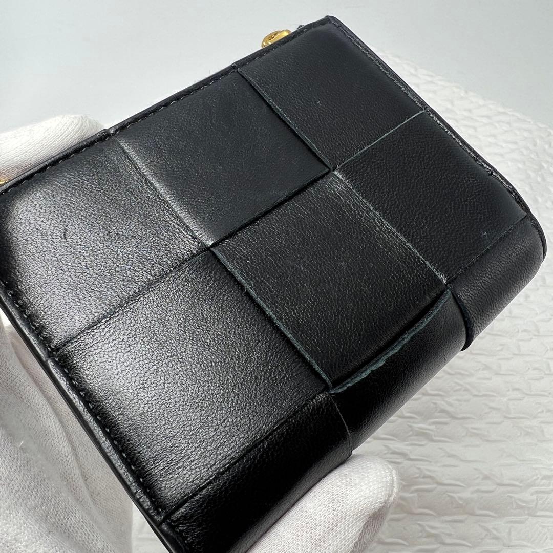 ✨極美品✨ボッテガ・ヴェネタ スモールカセット　バイフォールド　ジップウォレット