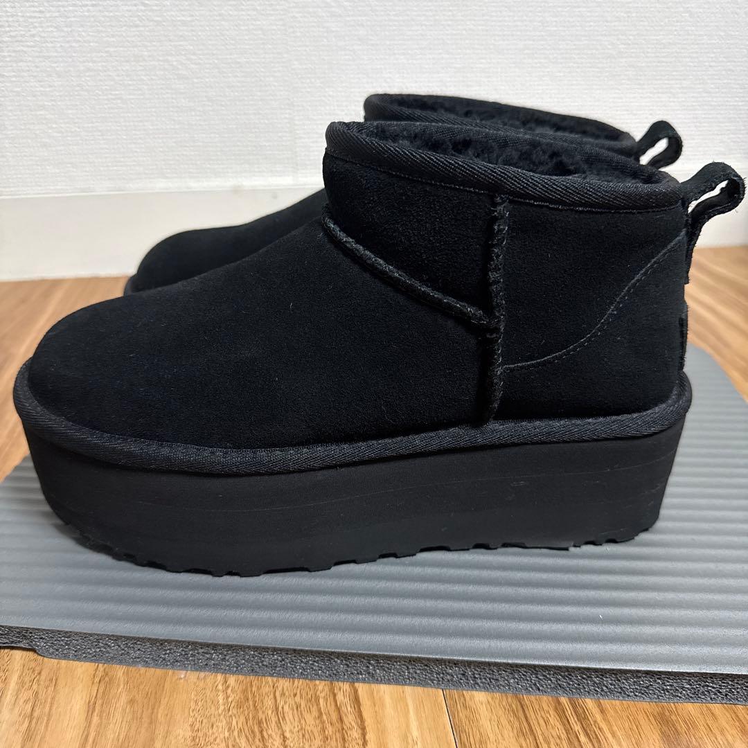 UGG ブラック ムートンブーツ 厚底