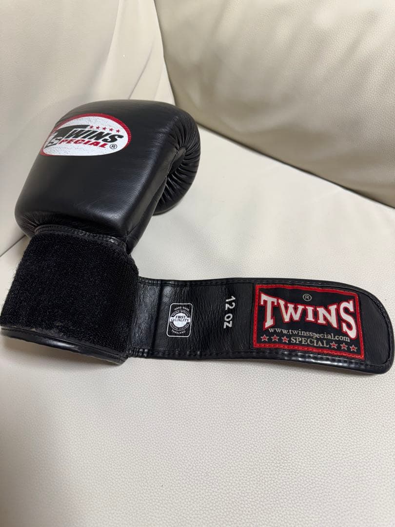 【週末限定値下げ！】TWINS SPECIAL ボクシンググローブ 12oz 黒