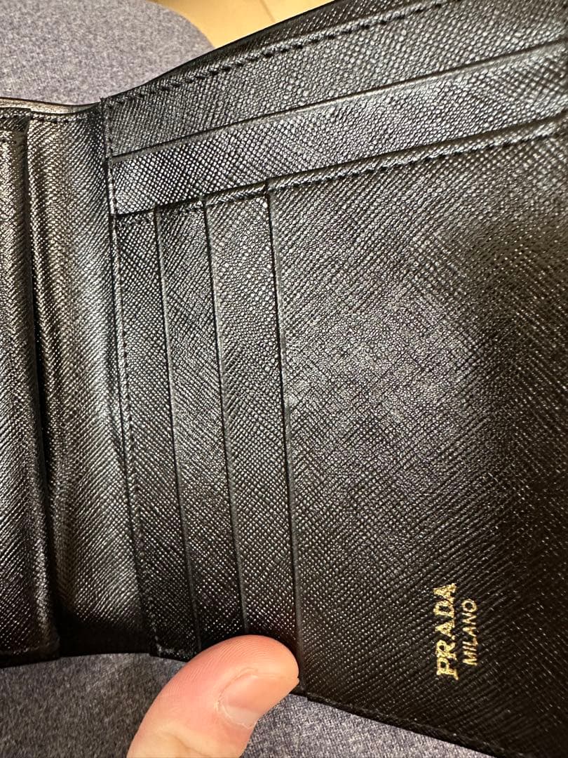 と*ん様 極美品PRADA 三つ折り財布 ブラック