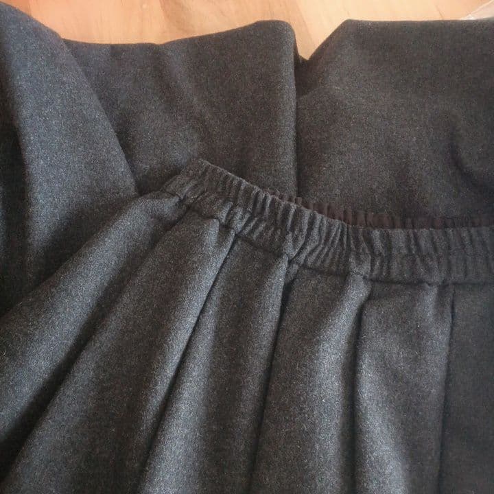 はっくるべり～♪様【美品】MIDIUMI　ミディウミ ウール バルーンスカート