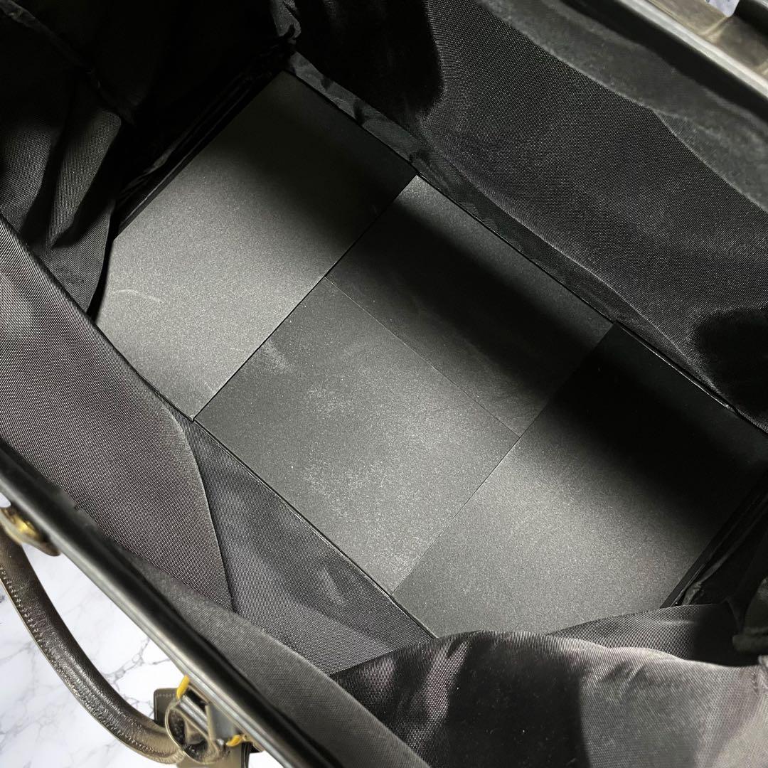 ダレスバッグ ボストンバッグ 旅行カバン レザー 本革 鍵付き ブラック 黒色