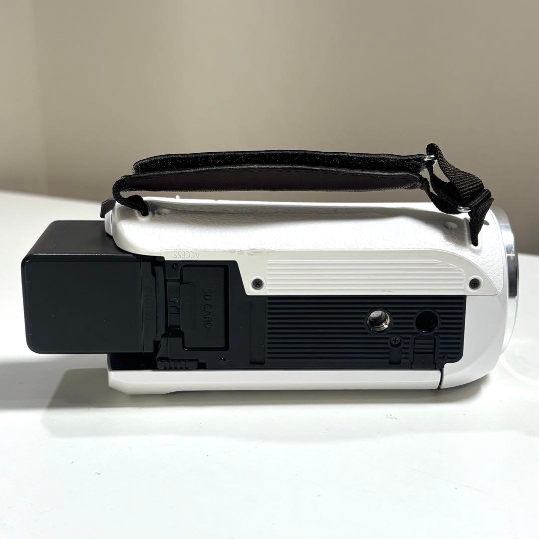 Panasonic（パナソニック）のデジタルビデオカメラ、HC-W585M