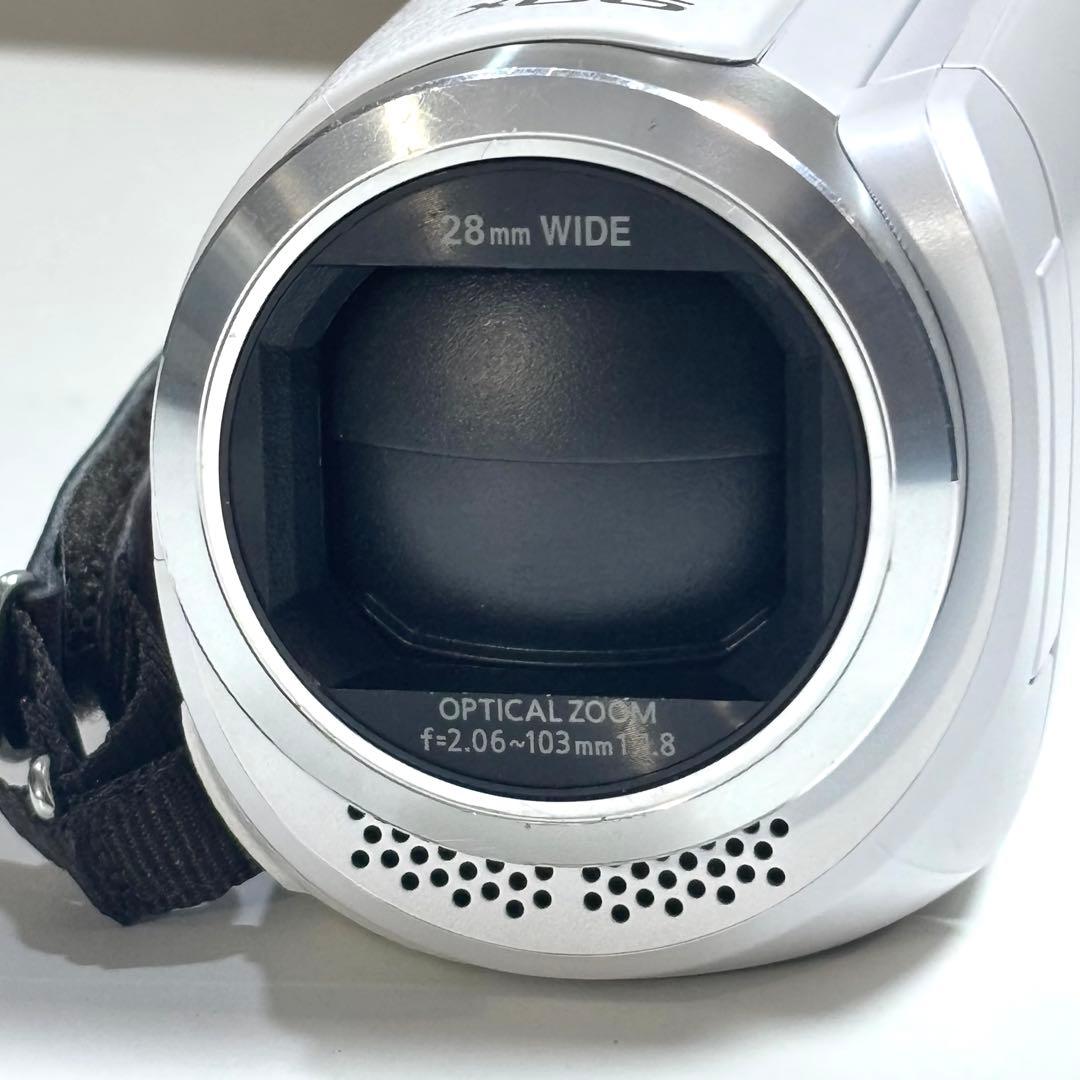 Panasonic（パナソニック）のデジタルビデオカメラ、HC-W585M