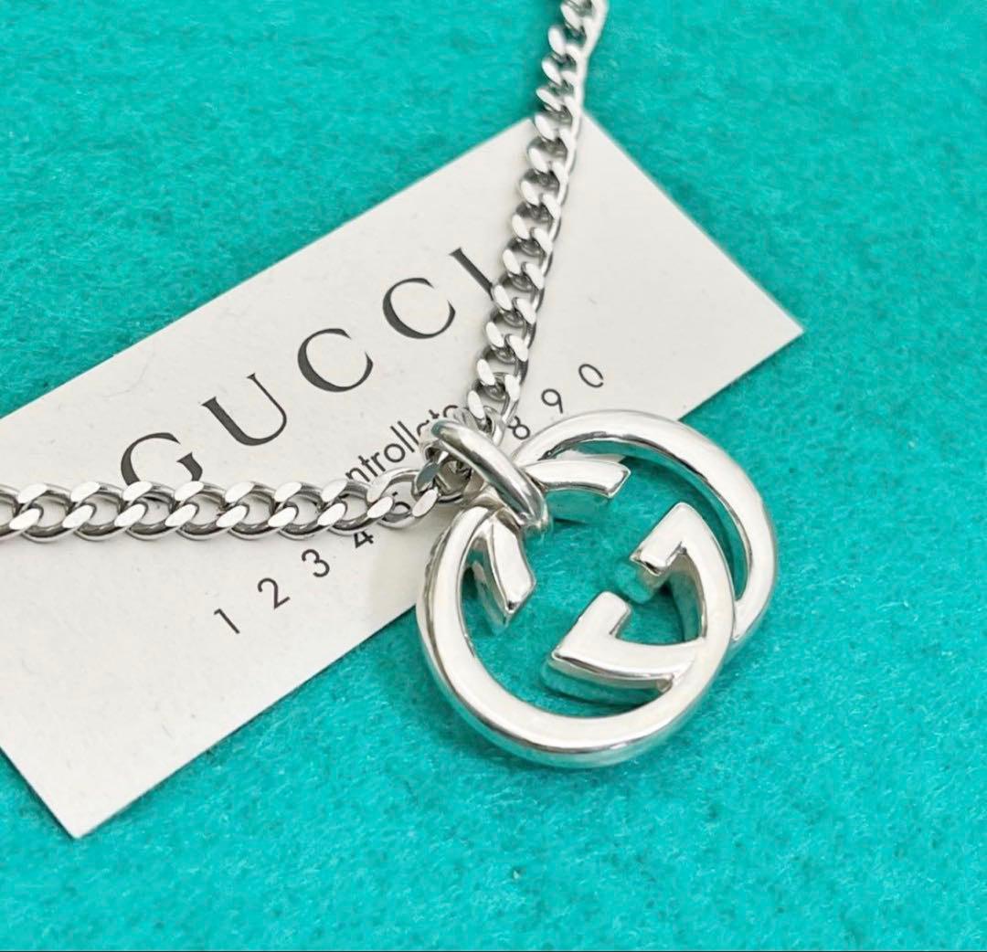 美品　GUCCI インターロッキングペンダントL