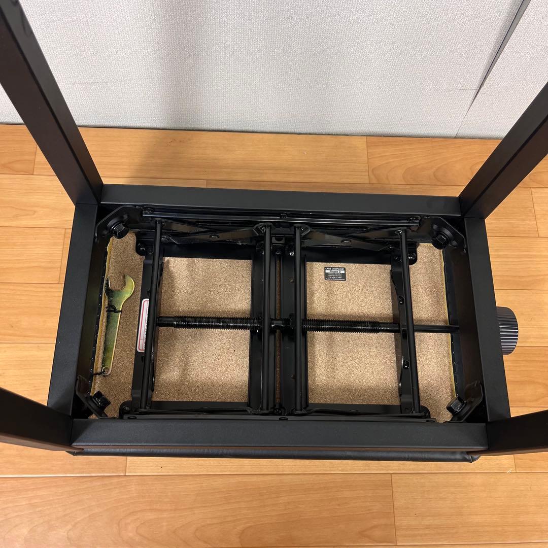【美品】ローランド ピアノ用 椅子 CARB COMPLIANT Phase2