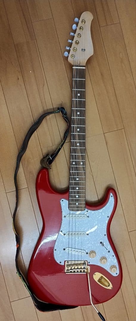 ヒ*ロ様 ☆コンポーネントギター　ストラトタイプ