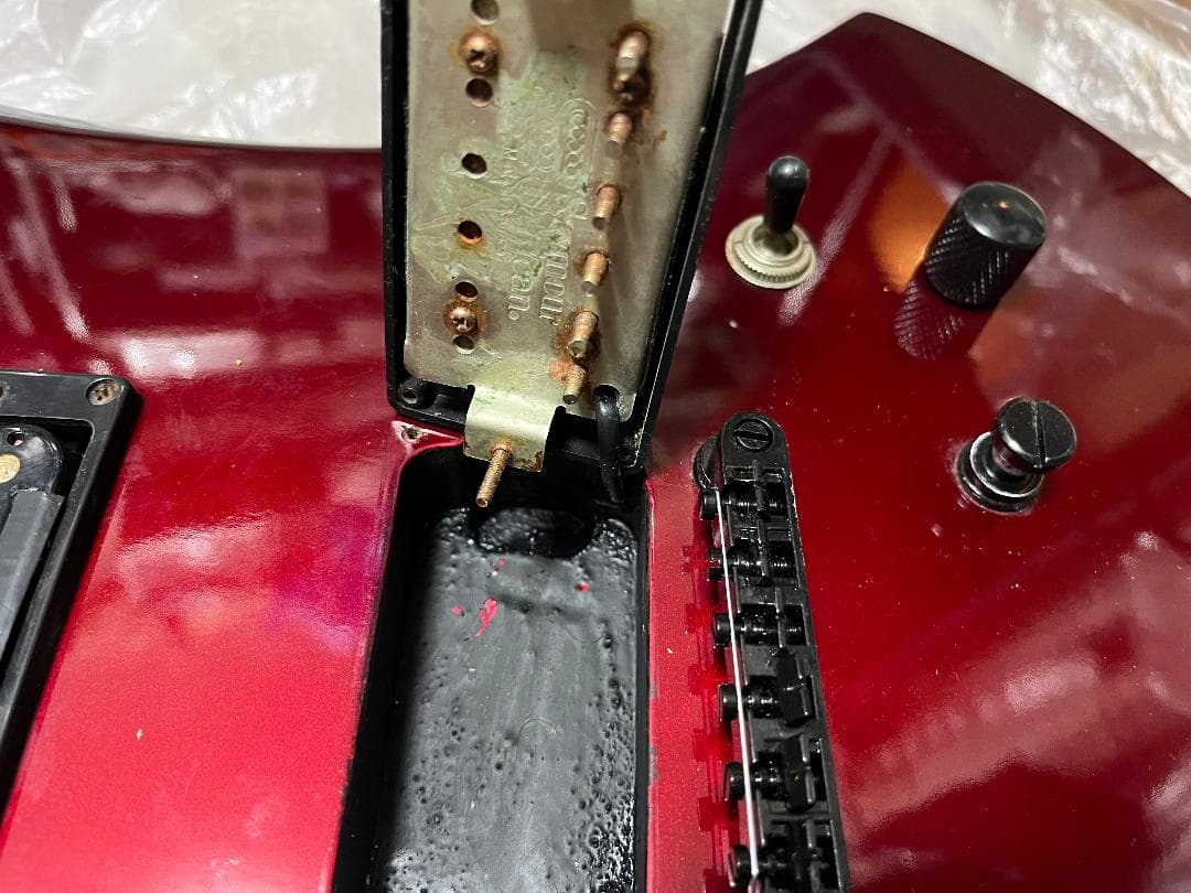 B.C.RICH モッキンバード ダークメタリックレッド　ソフトケース付