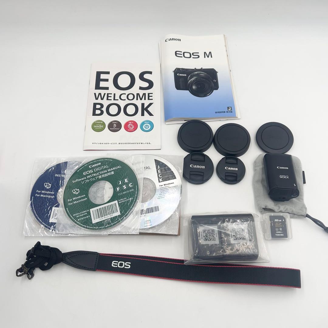 極上品　Canon ミラーレス一眼カメラ EOS M ダブルレンズキット　レッド