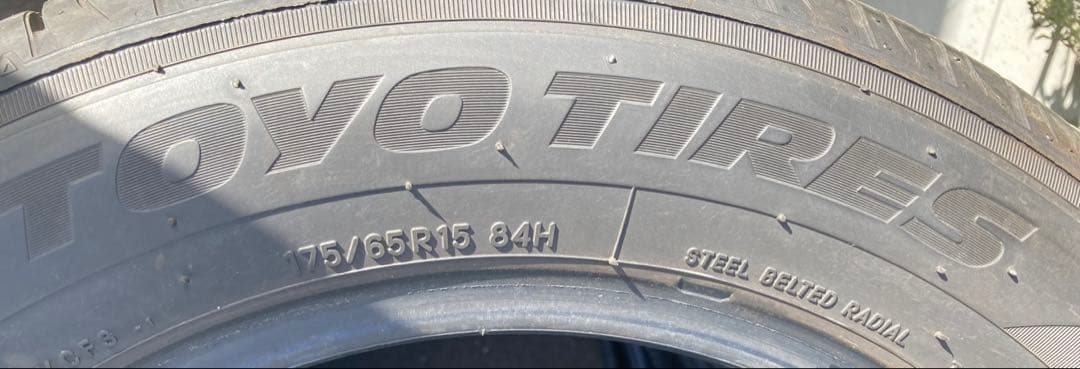 TOYO TIRES 175/65R15 25年製 夏タイヤ 【南-97 ②】