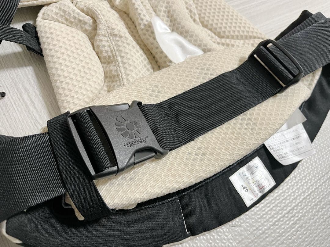 エルゴベビー オムニブリーズ ブラック&ベージュカラーブロック 日本限定色