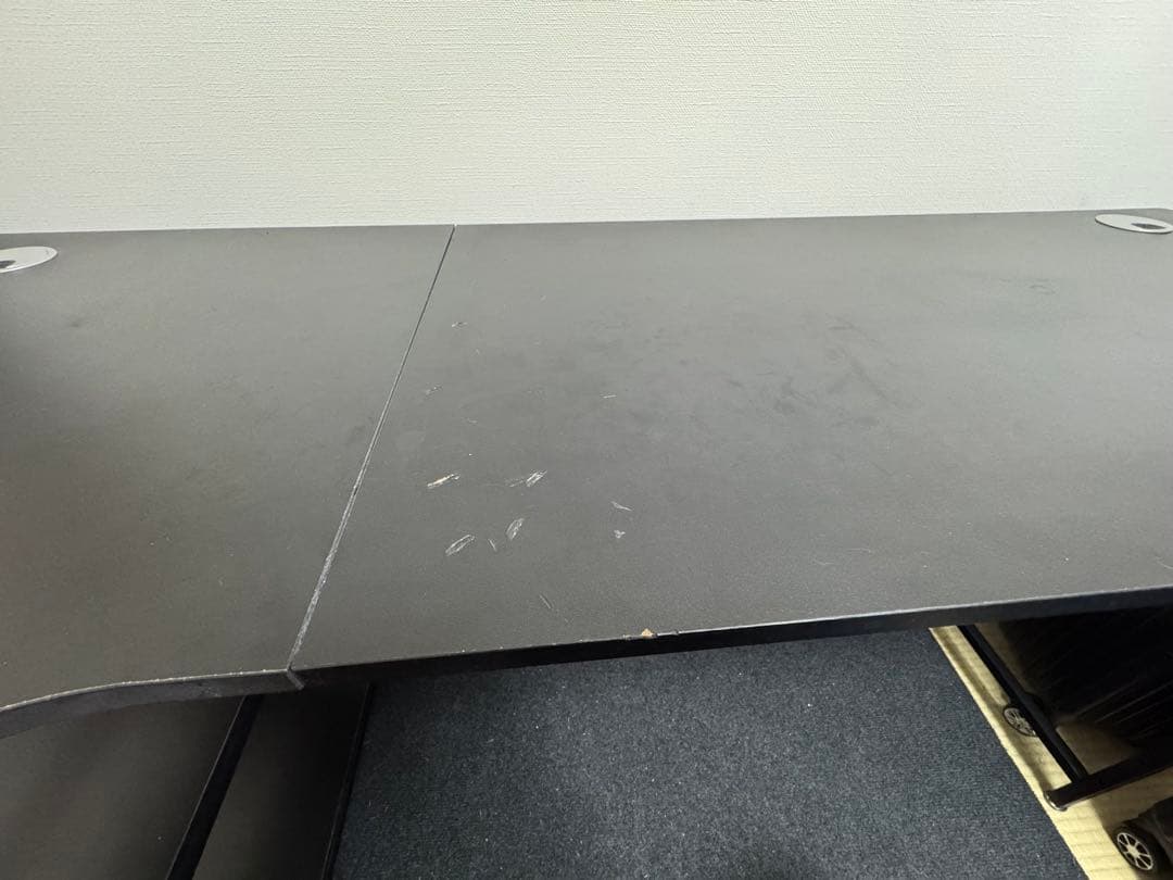 【中古】コーナーデスク L字型 幅140cm モニターアーム取付対応※説明書無し