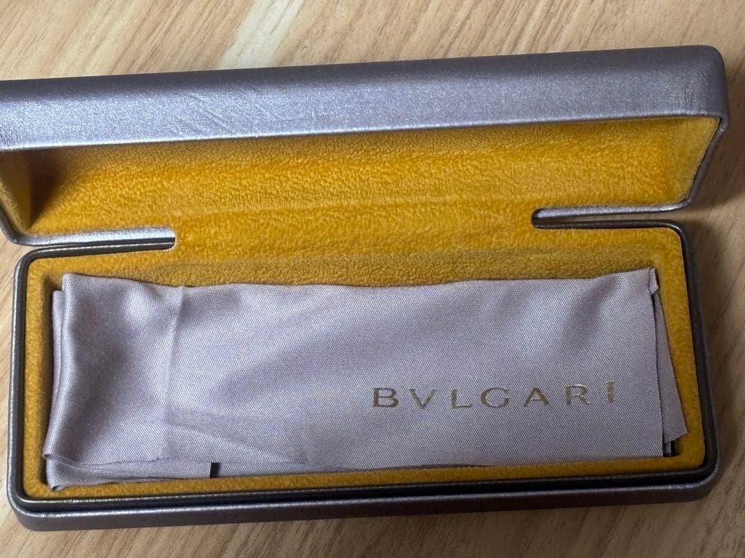 L*E様 【BVLGARI】サングラス　ケース付き　セルペンティ　ブルガリ　se