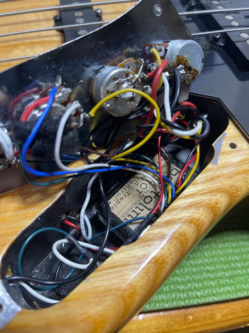 Compact Bass アクティブ Bartolini TCT内蔵
